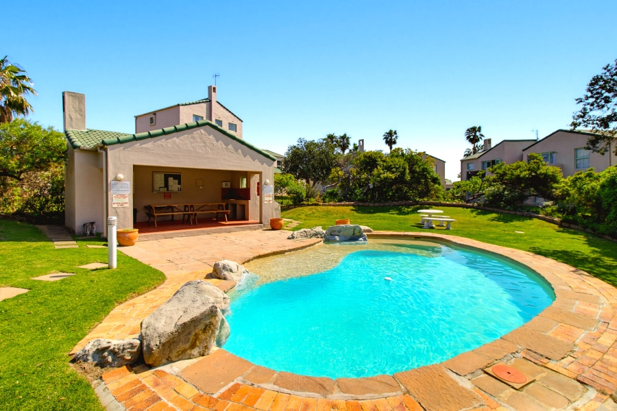 2 Bedroom Property for Sale in Greenways Golf Estate Western Cape